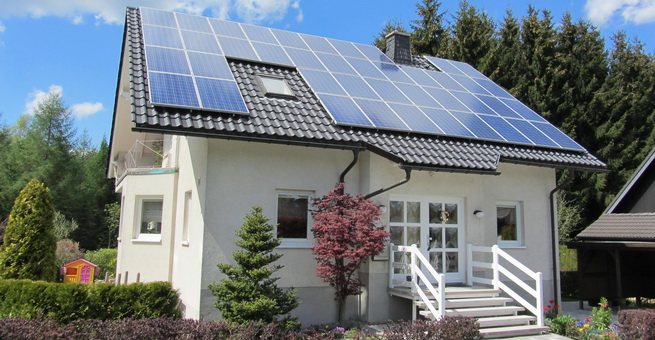 Vinde surplusul de energie produs de panourile fotovoltaice
