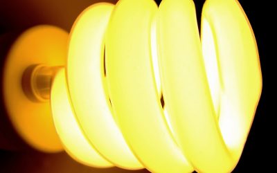 Cum se poate reduce factura la electricitate