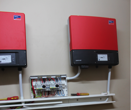 Ce sunt invertoarele solare si de ce sunt atat de importante